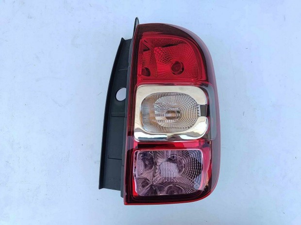 Dacia Duster faceliftes jobb h�ts� l�mpa 2014-