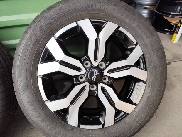 Dacia Duster gyári alufelni 5x114,3 17"