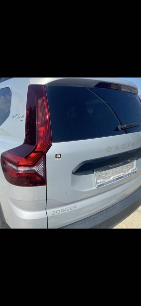 Dacia Jogger Csomagtr Rol , Kalaptart (2021-)