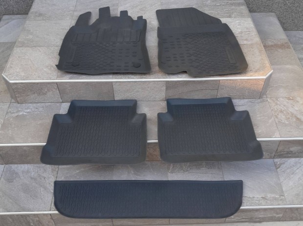 Dacia Jogger gumisznyeg szett (7 szemlyes) jszer