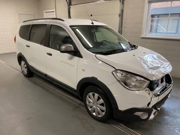 Dacia Lodgy htulja alkatrsz csomagtrajt lkhrt