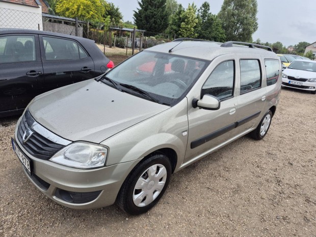 Dacia Logan MCV 1.6 16V Arctic (7 személyes ) M...