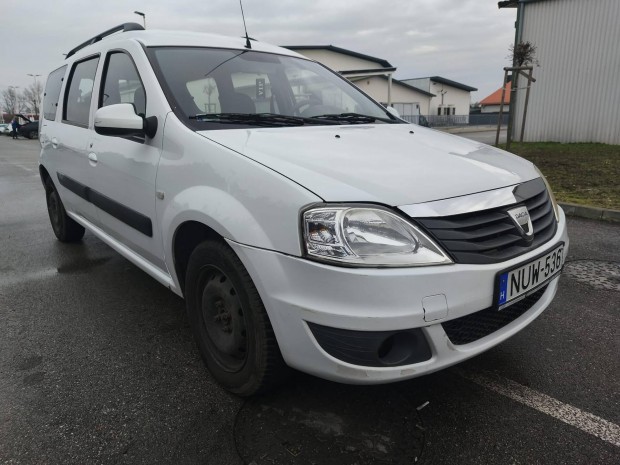 Dacia Logan MCV 1.6 Ambiance (7 szem�lyes )