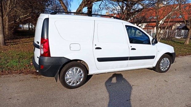 Dacia Logan Van 1,6 benzines ,Klma, Eredeti fnyezs, szervzknyv