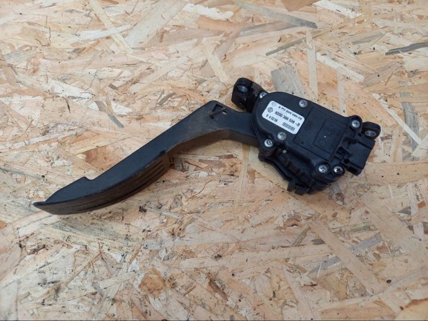 Dacia Logan (2004-2010) 1.5DCI G�zped�l