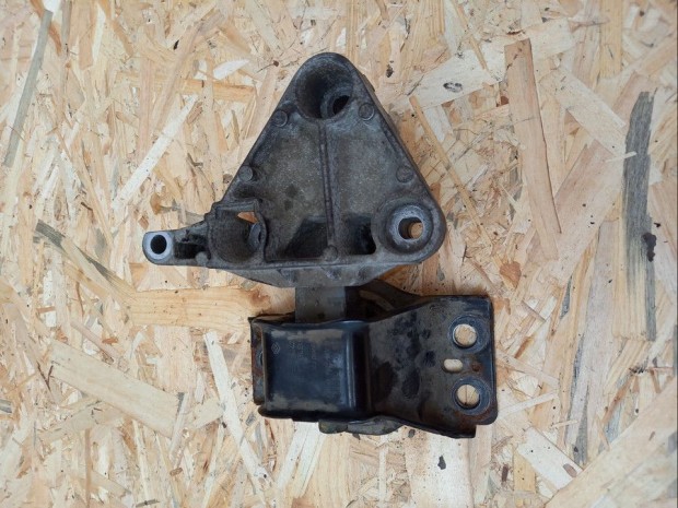 Dacia Logan (2004-2010) 1.5DCI Motortart�bak