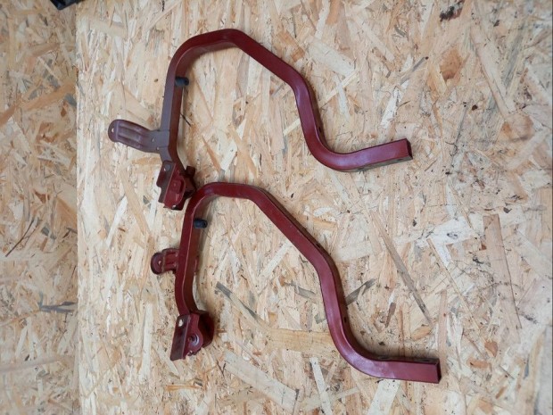 Dacia Logan (2004-2010) Csomagt�r Ajt�zsan�r P�r