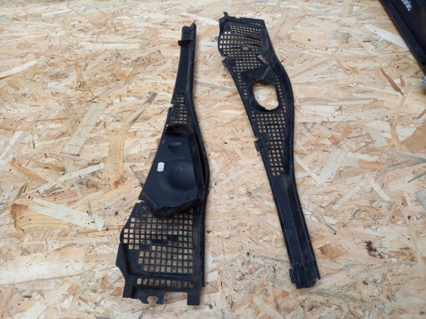 Dacia Logan (2004-2010)  Lev�lr�cs