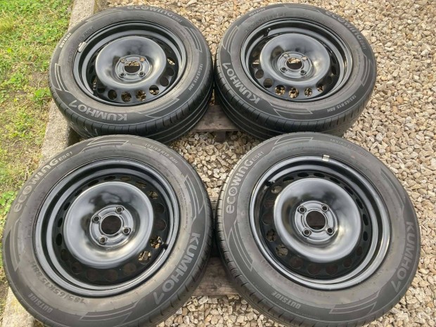 Dacia Logan kerekek 4x100 Kumho 185/65 R15 gumikkal