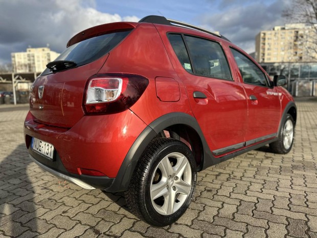 Dacia Sandero 0.9 TCe Arctic �nmagamat ism�tlem...