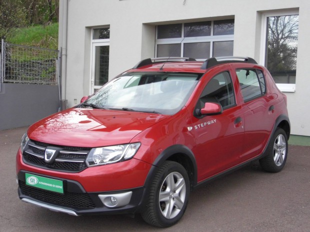 Dacia Sandero 0.9 TCe Stepway Arctic Szervizkön...