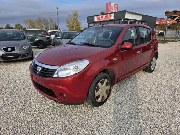 Dacia Sandero 1.6 Ambiance 124.973 km-t futott...