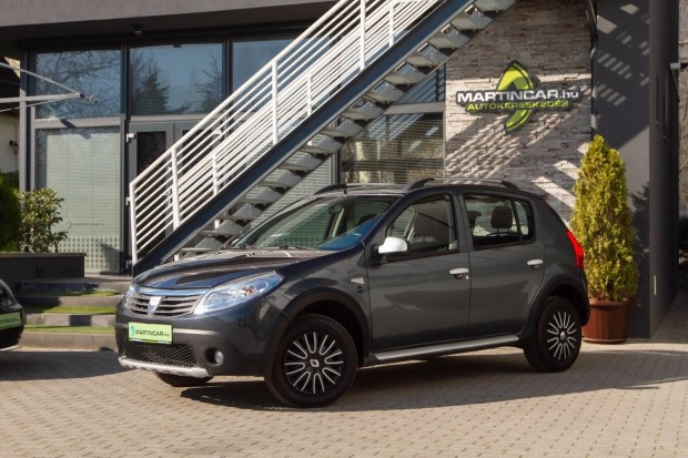 Dacia Sandero 1.6 Stepway Grey Comet Metallic +...