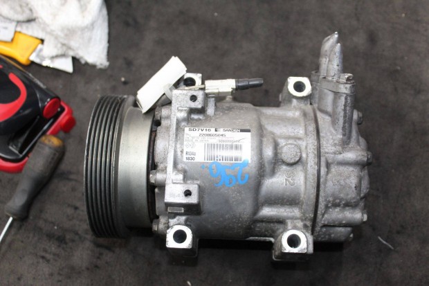 Dacia Sandero 2008-2012 1.6B klímakompresszor (926000097R) (296)
