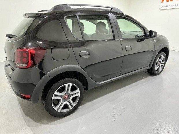 Dacia Sandero II 2 stepway bontott alkatrsz ajt lmpa srvd