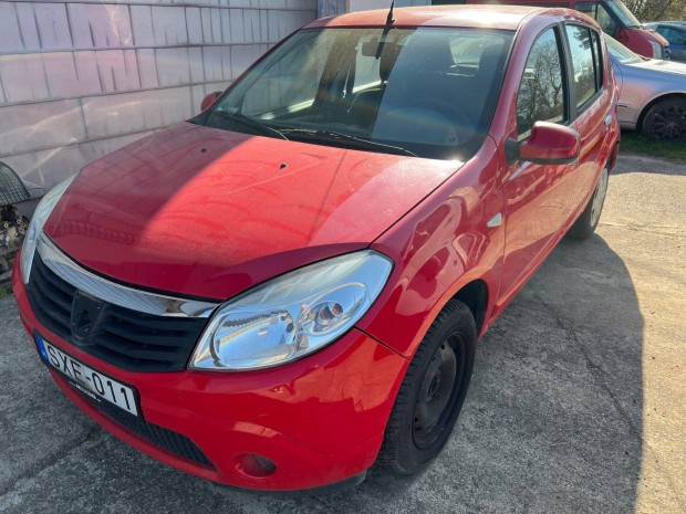 Dacia Sandero I. 1.6i | Bonts