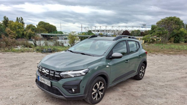 Dacia Sandero Stepway 1,0 TCE, 14400 km