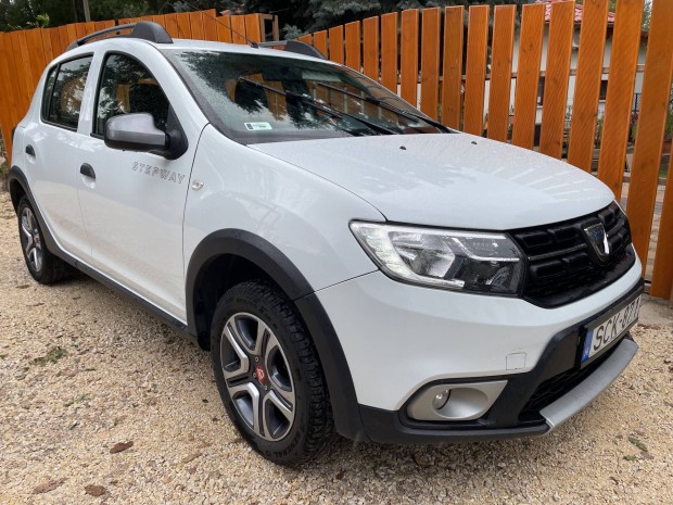 Dacia Sandero Stepway 1,5 diesel. tulajdonostl elad