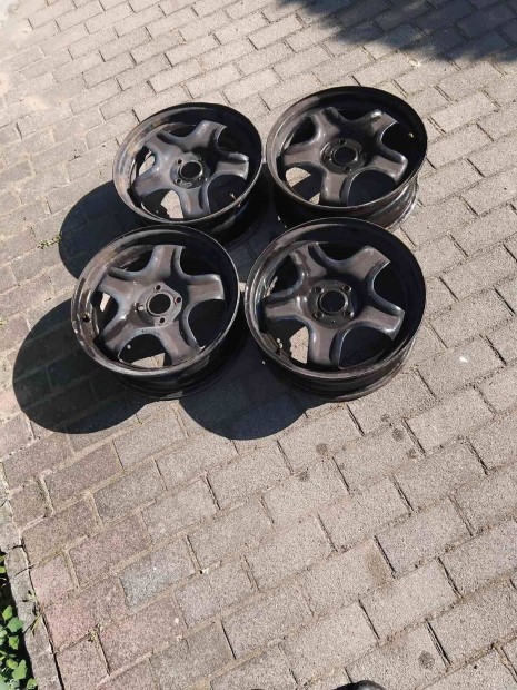 Dacia Sandero Stepway gyári lemez felni
