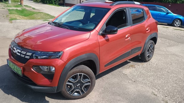 Dacia Spring alkatrészek új lámpák ajtó zárak ablakemelő