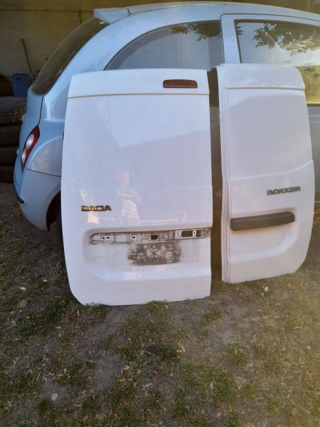 Dacia dokker ajt