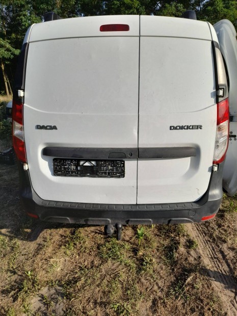 Dacia dokker hátsó ajtó és hátfal