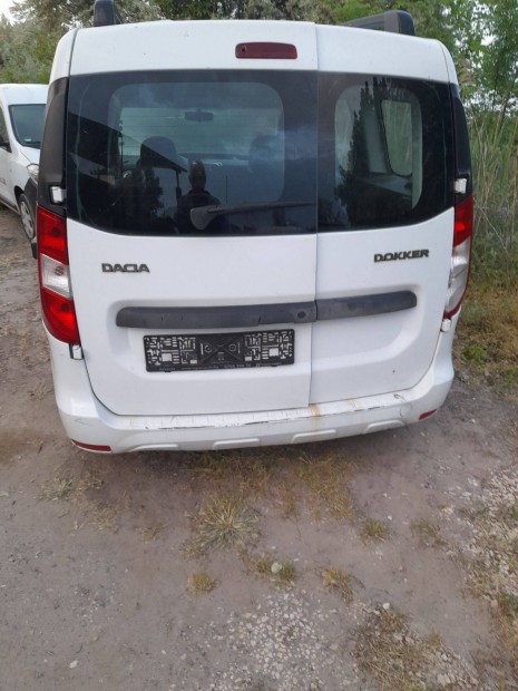 Dacia dokker üveges ajtó