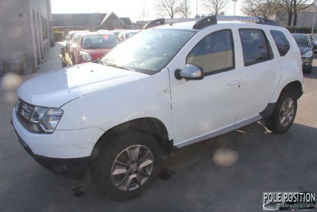 Dacia duster ajt hts srvd kszb motor vlt futm