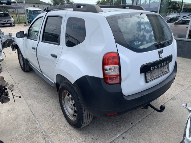 Dacia duster ajt jobb oldal 