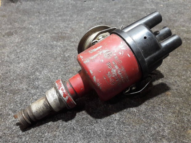 Dacia gy�ri komplett gy�jt�s eloszt�