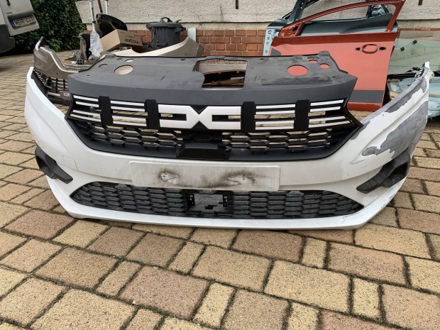 Dacia sandero III 3 eleje zsalu merevt fnyszr zrhd