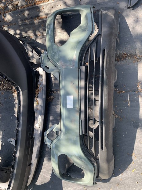 Dacia spring első lökhárító