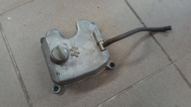 Daelim NS 125 szelepfed�l