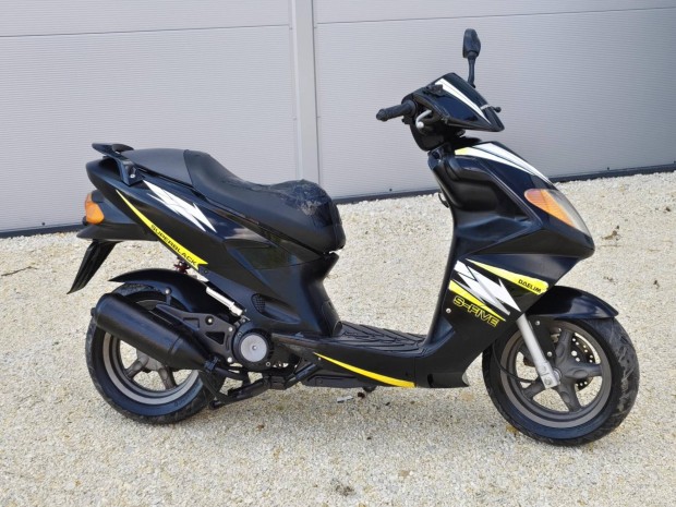 Daelim S-Five Superblack 50 honda rendszer�