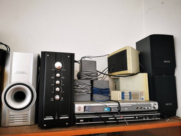 Daewoo DVD lejátszó erősítő 5.1 hangrendszer hangszórók egyben!