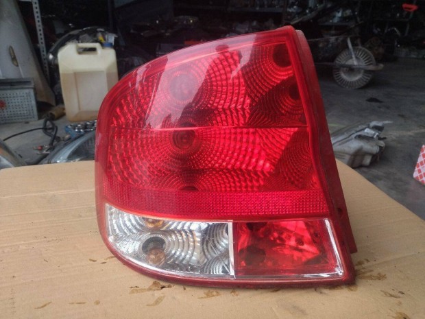 Daewoo Kalos sedan bal hátsó lámpa