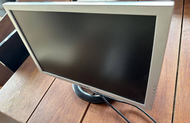 Daewoo LM1910W monitor elad