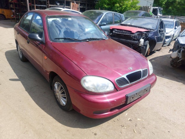 Daewoo Lanos 1.6 16V alkatrészei
