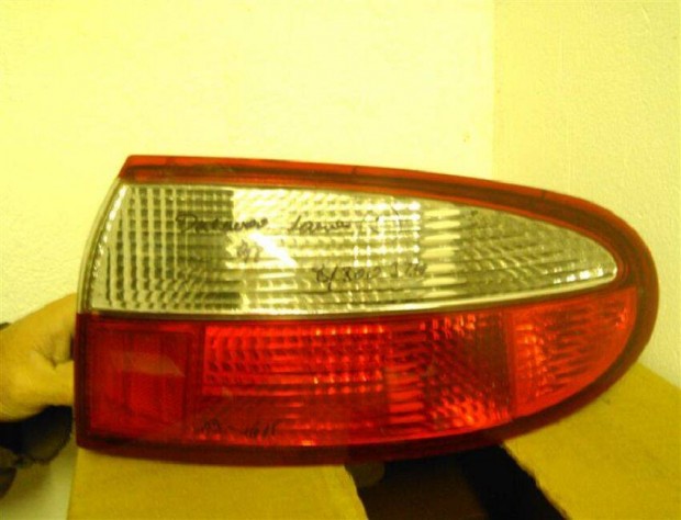 Daewoo Lanos h�ts�l�mpa jobb 1997 -> 2000 3 ajt�s