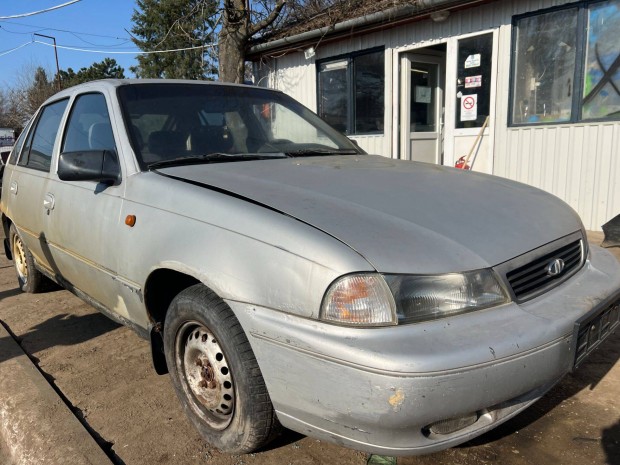 Daewoo Nexia (1995) 1.5i G15MF Alkatr�szek #M3743