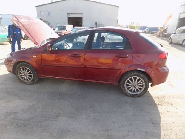 Daewoo lacetti bontdik