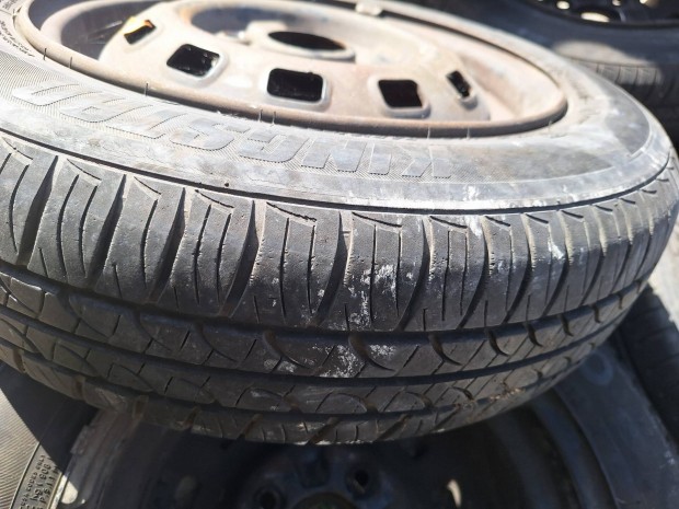 Daewoo matiz autó gumik