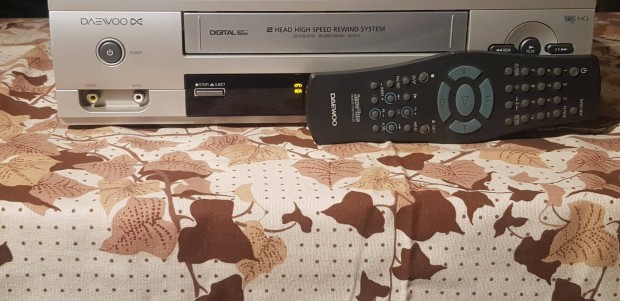 Daewoo vide magn tvval VHS hifi stereo Sony