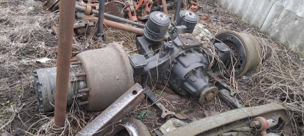 Daf h�ts� hid komplett tengely elad�