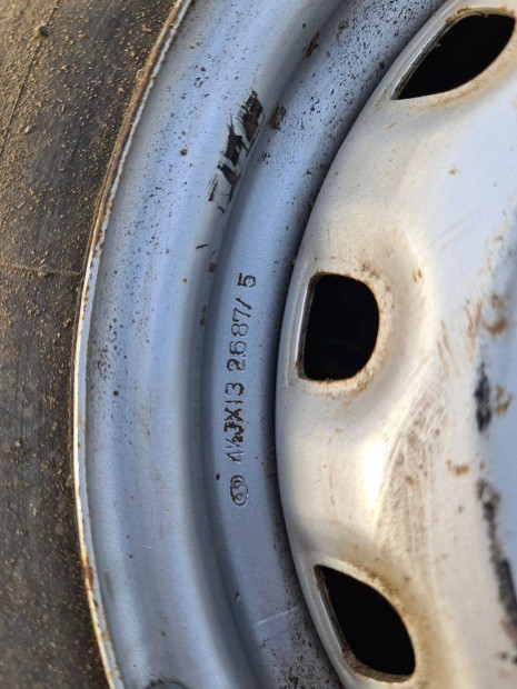 Daihatsu Charade acél felni 7db egyben eladó