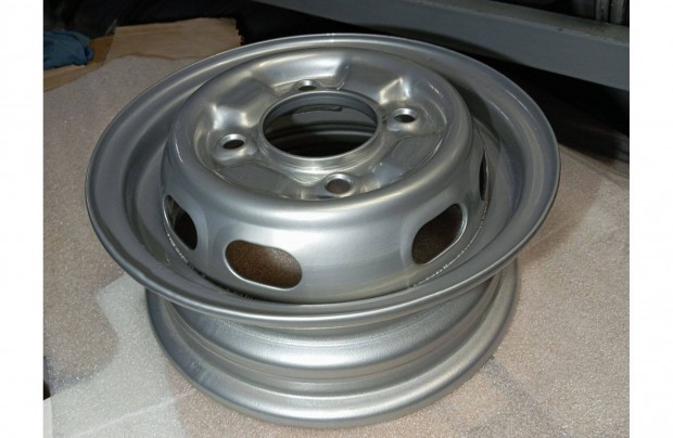 Daihatsu Coure 1db 10" felni