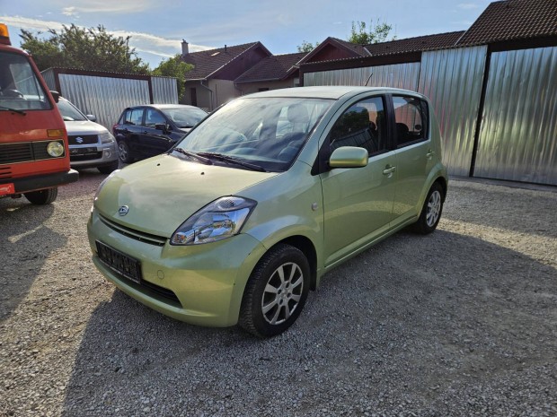 Daihatsu Sirion 1.0