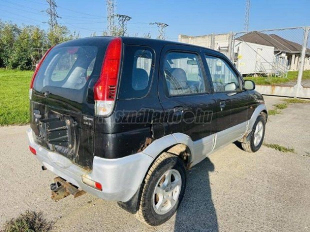 Daihatsu Terios csomagtér ajtó