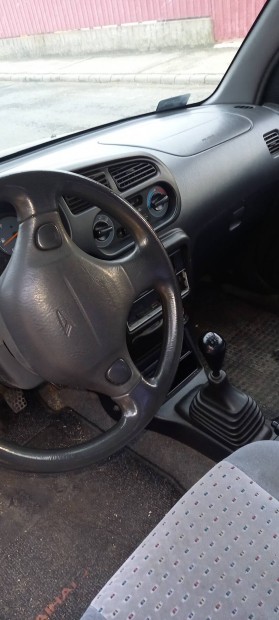 Daihatsu cuore 1.0 elad