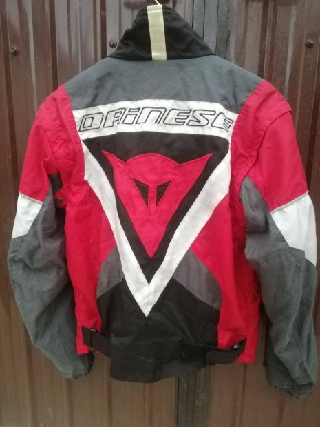 Dainese 42-es motoros kabt